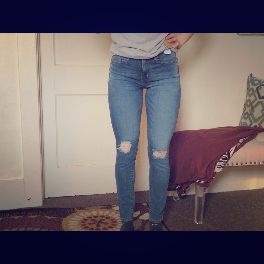 Levi’s medium wash jean
